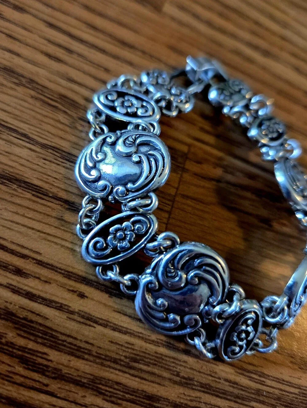 BRIGHTON Vintage Silver Floral And Scroll Link Bracelet GARDEN GIRL! - Picture 4 of 9